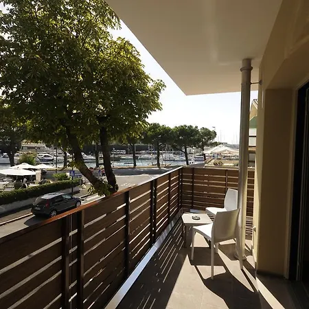 Dogana Bed and Breakfast 4*